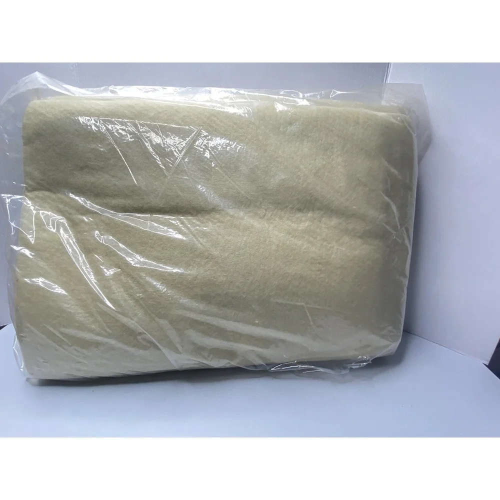 Cannon Blanket New 80 x 90 Ashford Beige 100 Percent Acrylic‎ Nylon Binding VTG